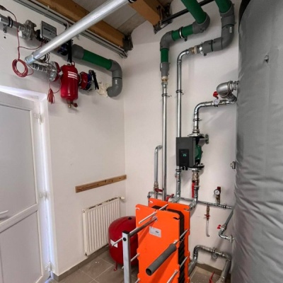 Puffer és hőcserélő telepítés primer oldal